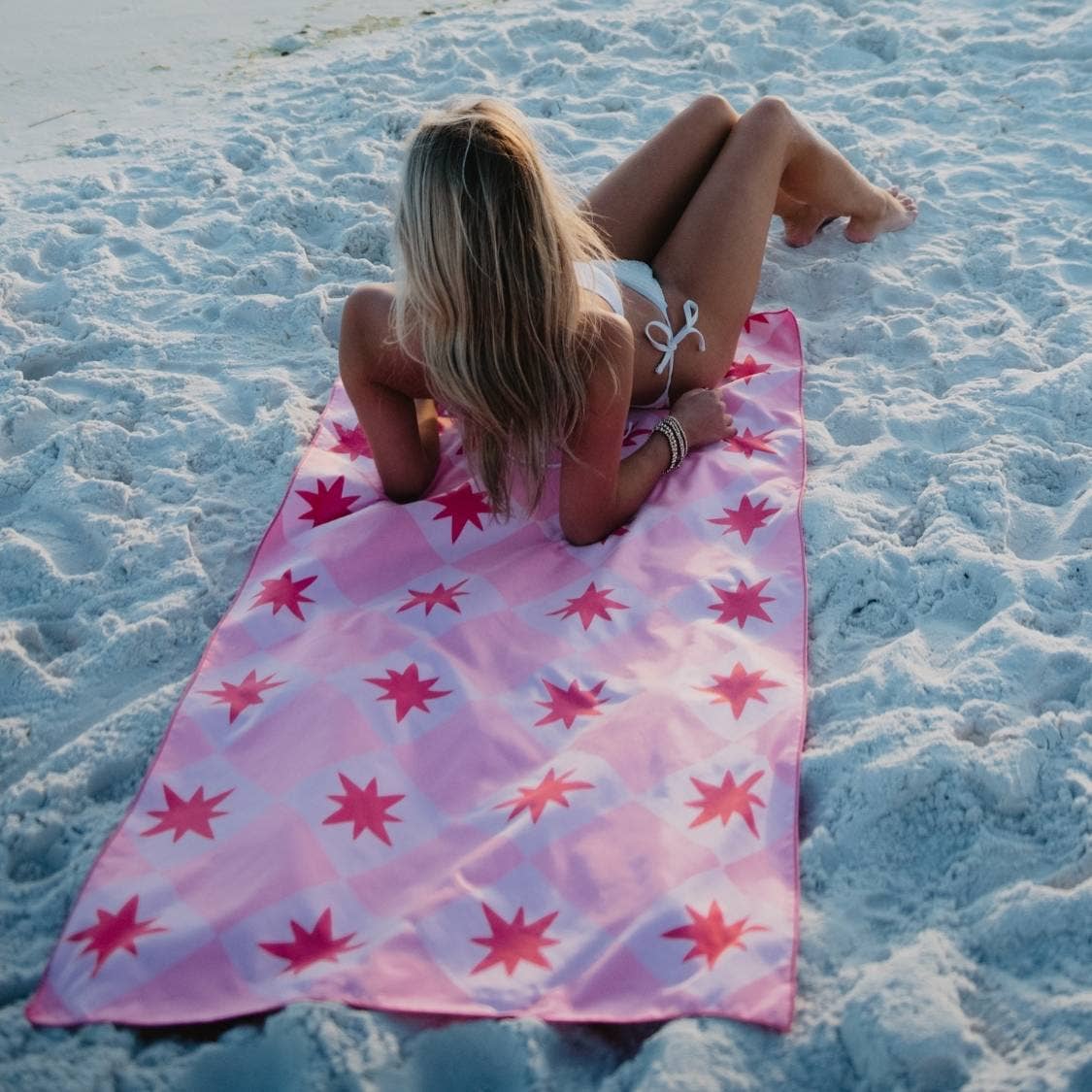 Lobster Quick Dry Reversible Pool Towel: Pink