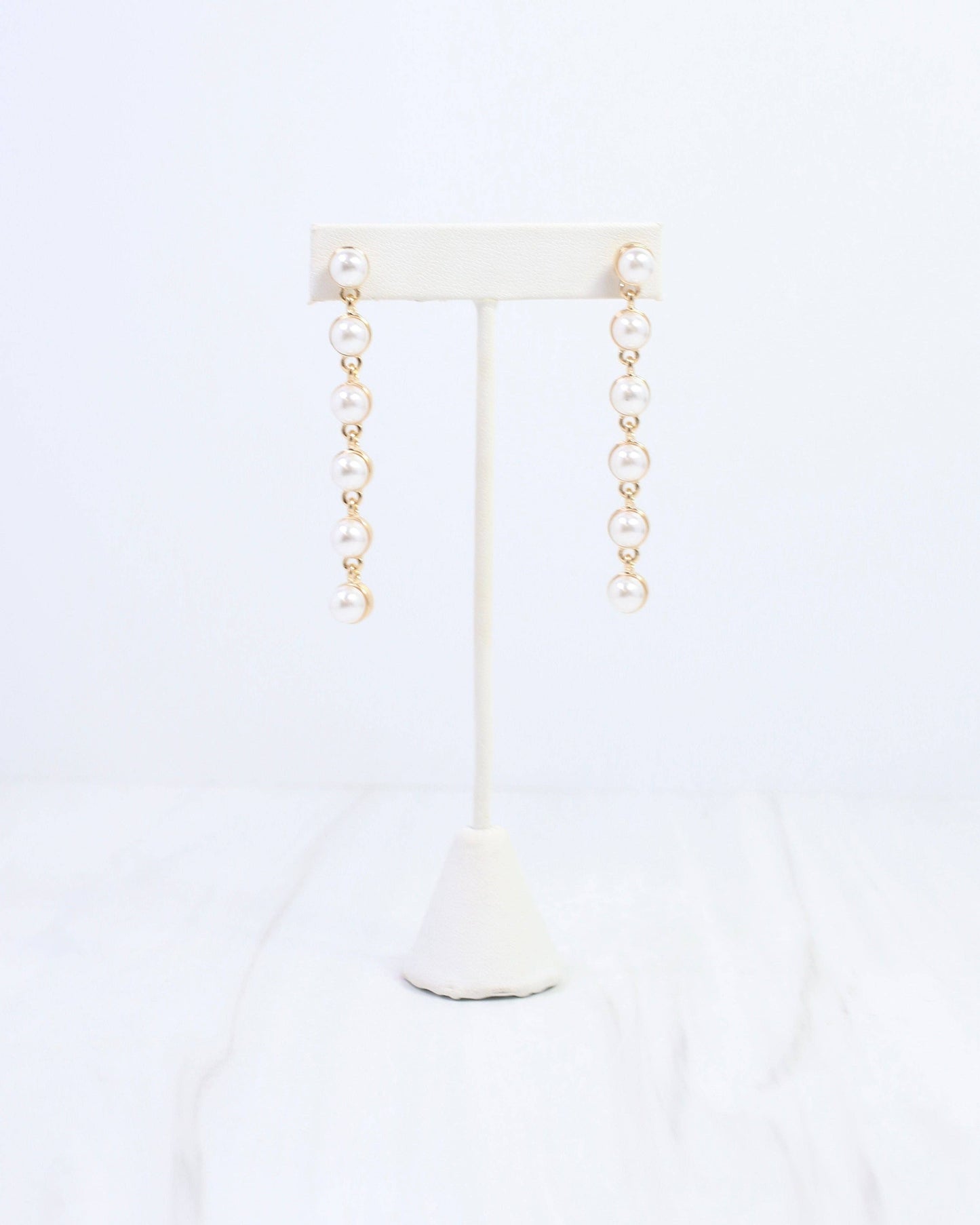 Julianne Pearl Dangle Earring Gold
