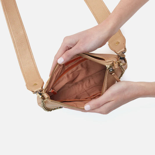 Darcy Crossbody in Pebbled Leather - Dusty Gold