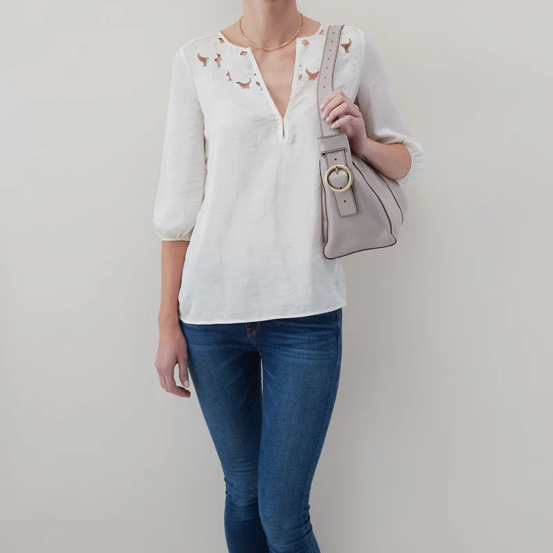Render Shoulder Bag in Polished Leather - Light Grey