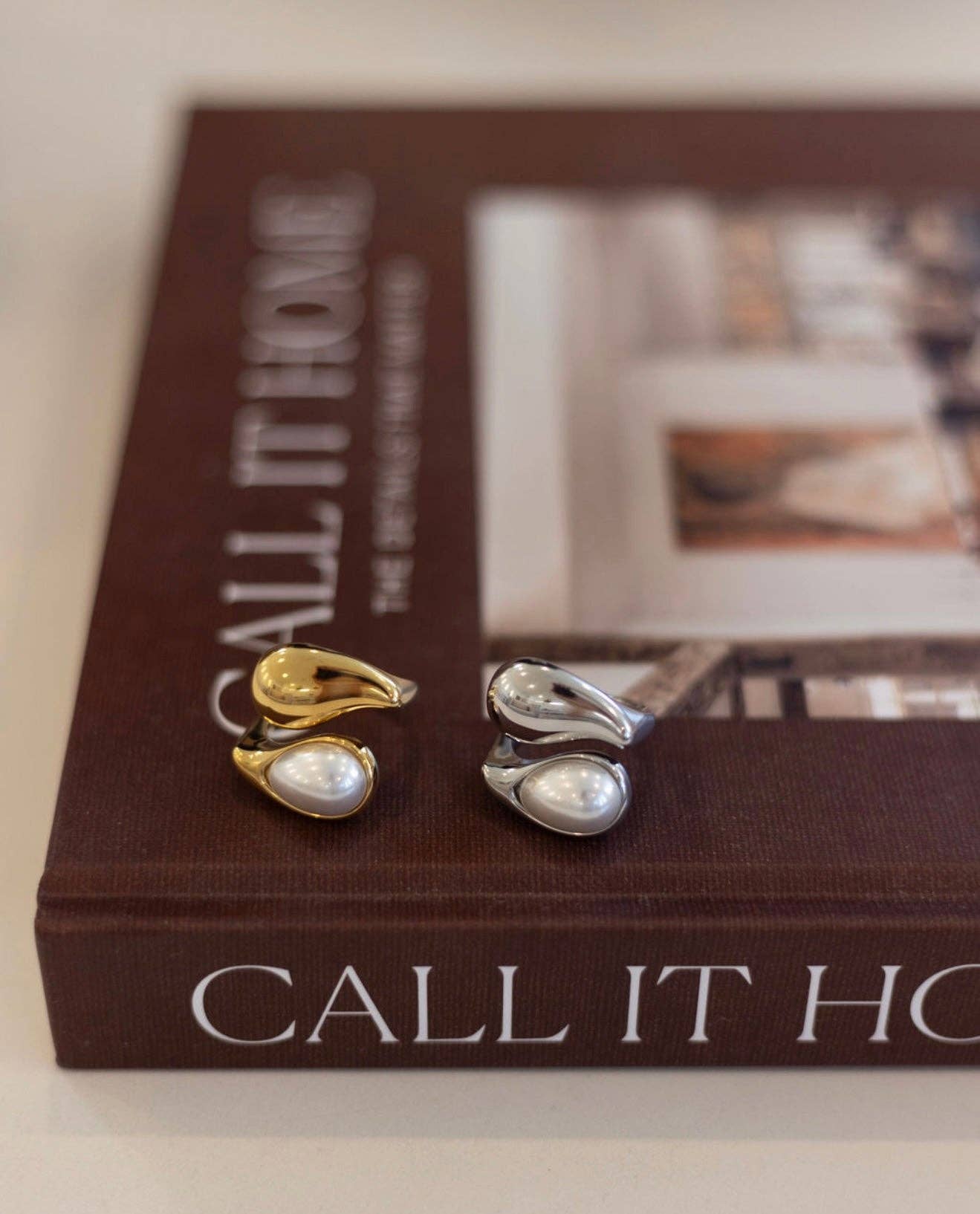 AVA RING: GOLD
