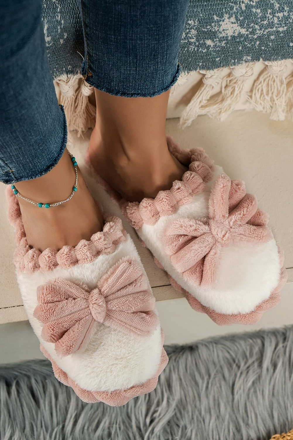 Bow Block Plush Slippers