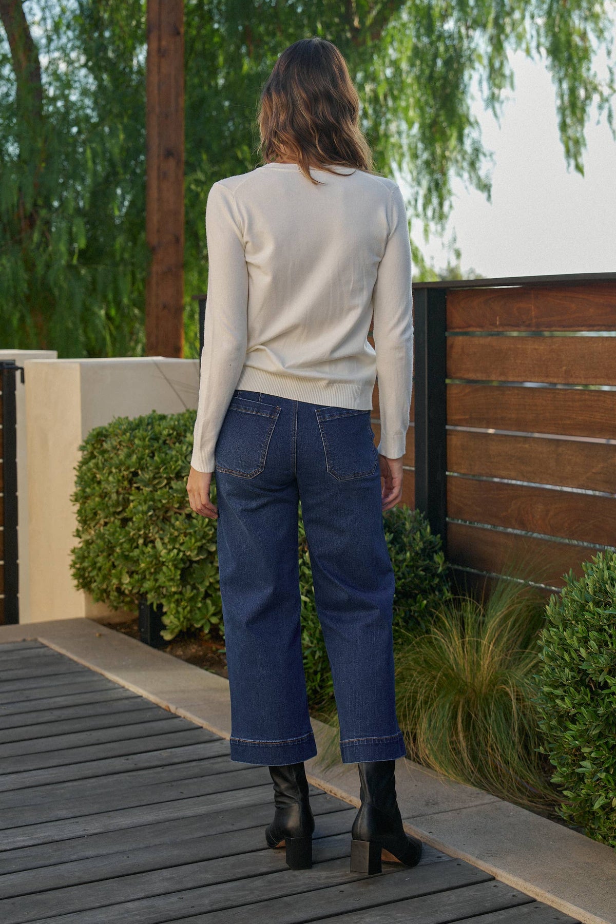 Soft Viscose Blend Crewneck Knit Pullover: Black / S-M-L:2-2-2