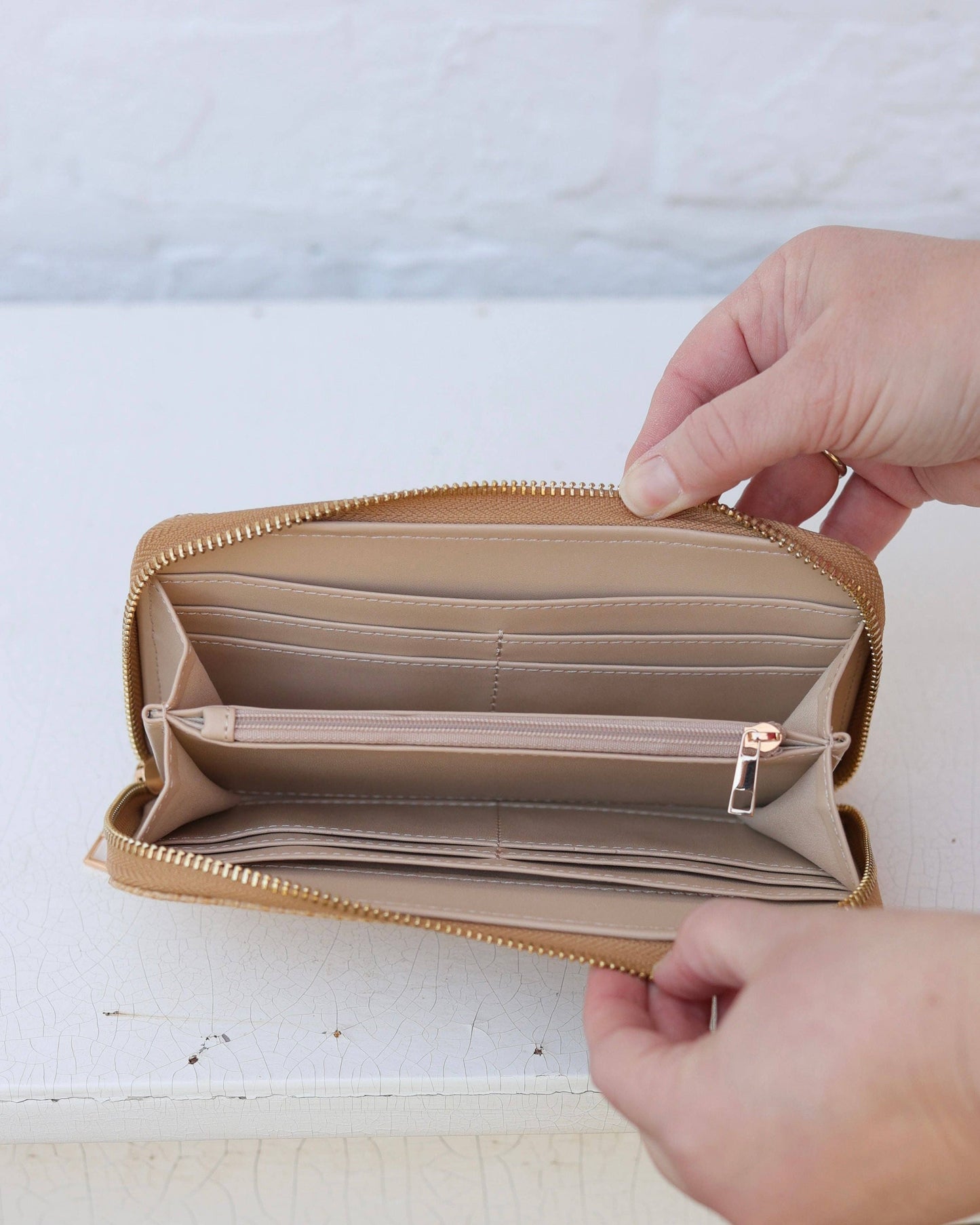 Penelope Wallet Woven Almond