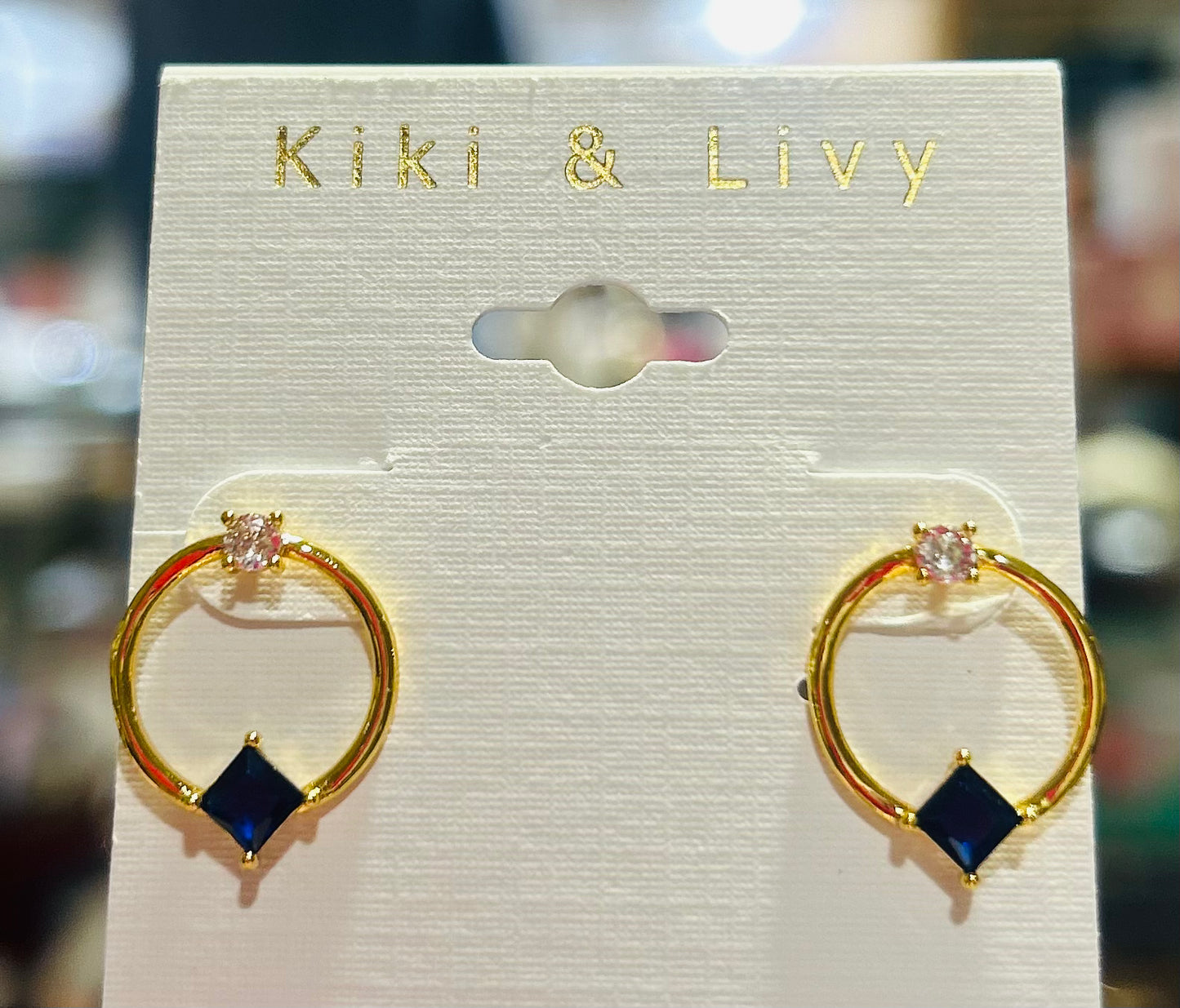 Circle Stud w/ Navy Stone