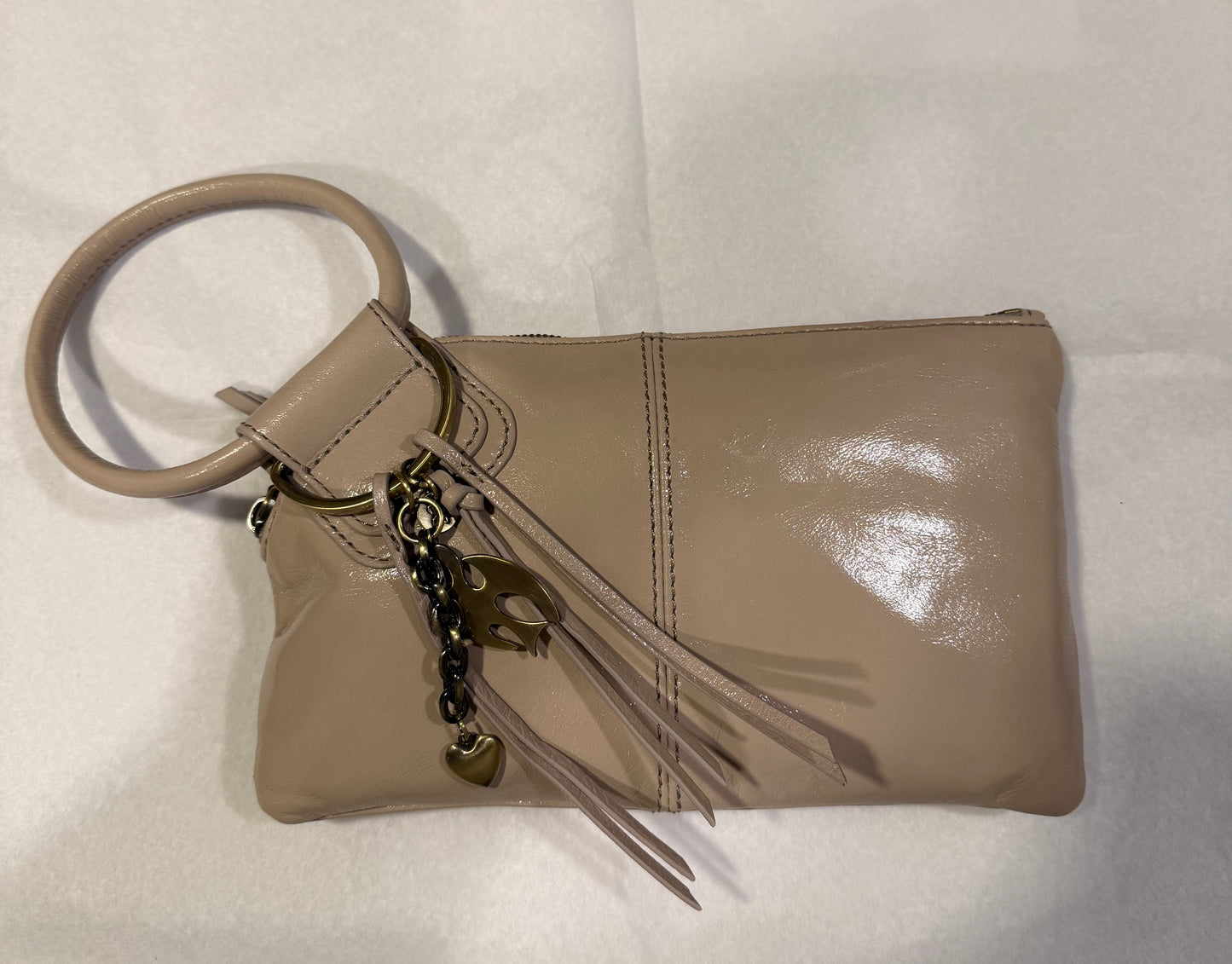 Sable Wristlet Stone Gloss