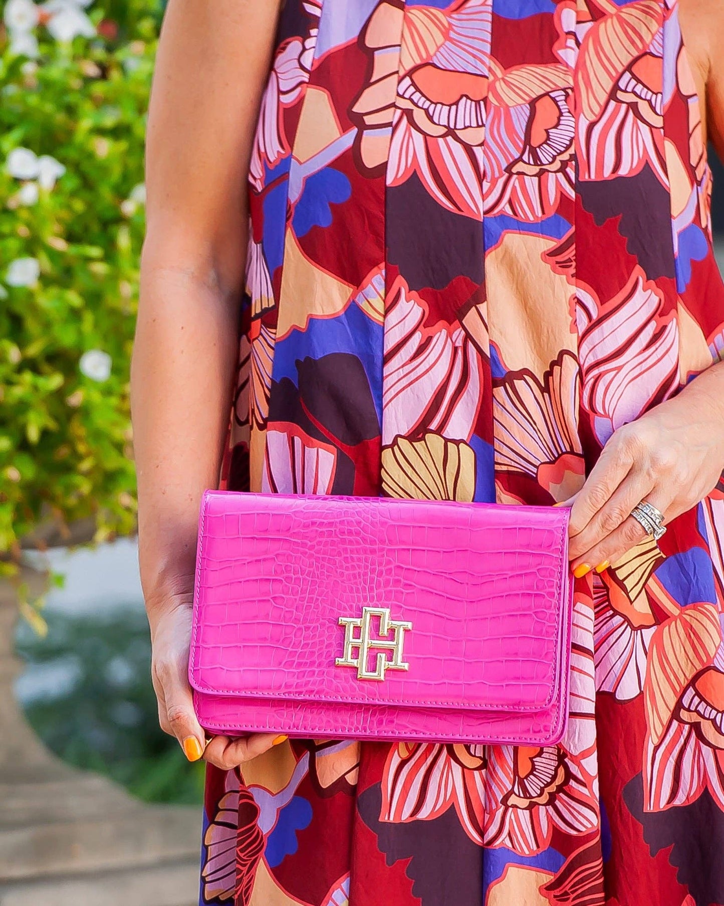 Bryn Clutch/Crossbody Hot Pink EC