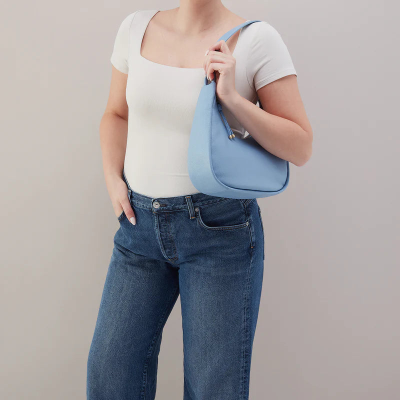 Cass Small Shoulder Bag in Pebbled Leather - Seabreeze