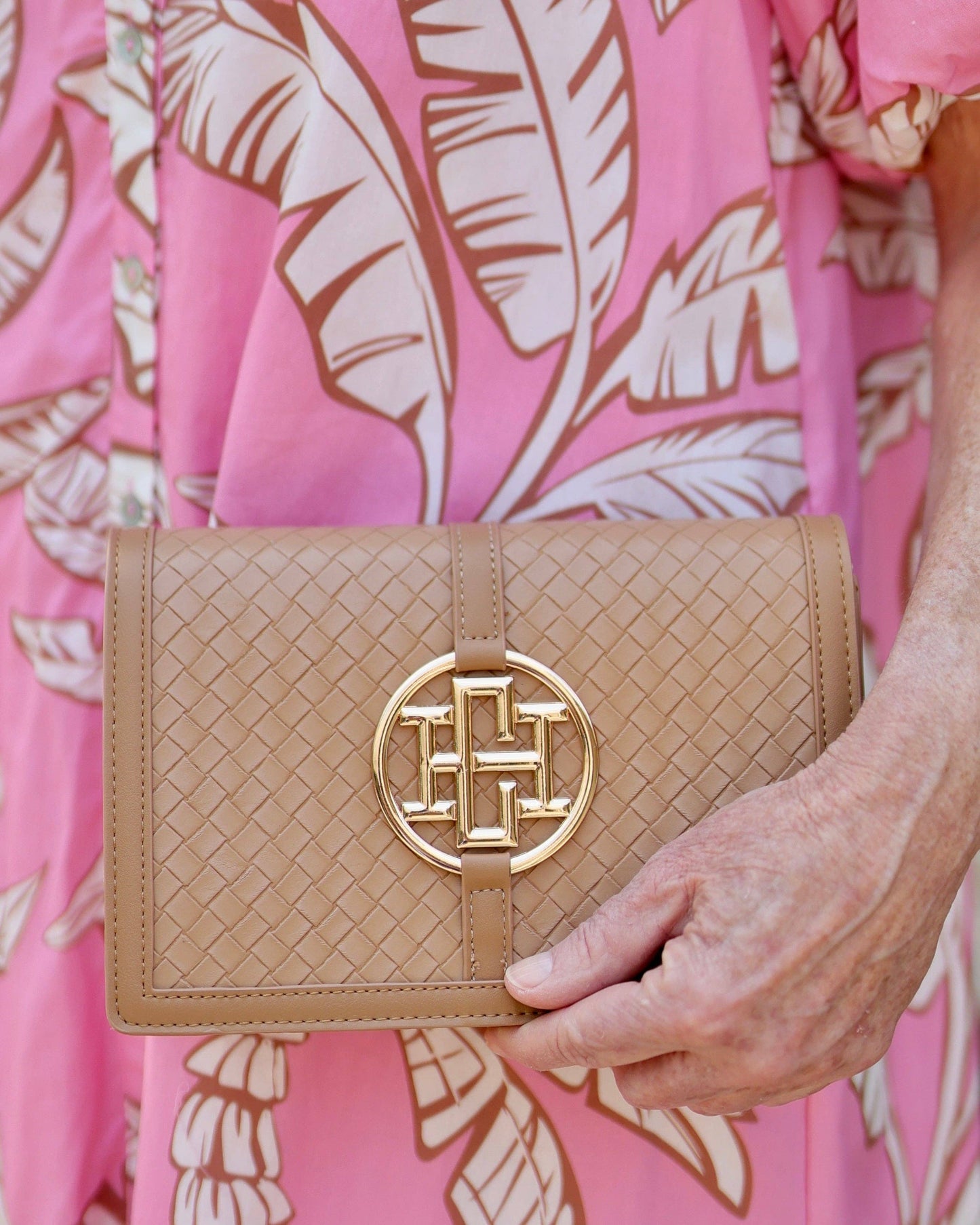 Cecilia Circle Logo Handbag Woven Tan