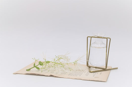 3.5" Metal Stand with Glass Vase, Gold