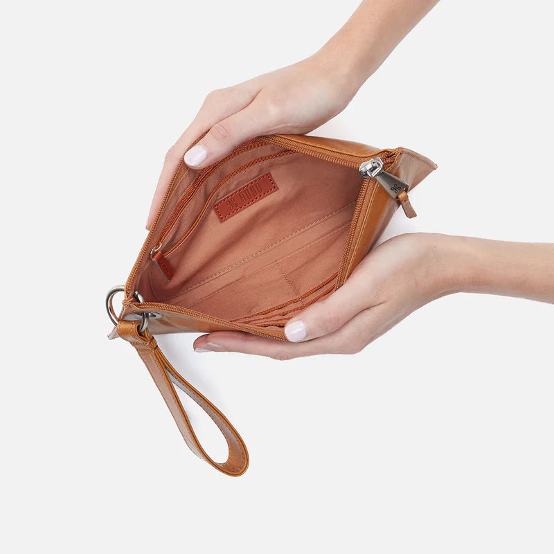 Vida Wristlet in Polished Leather - Natural